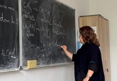 Chemistry with Emotional Intelligence: Alcohols in Everyday Life